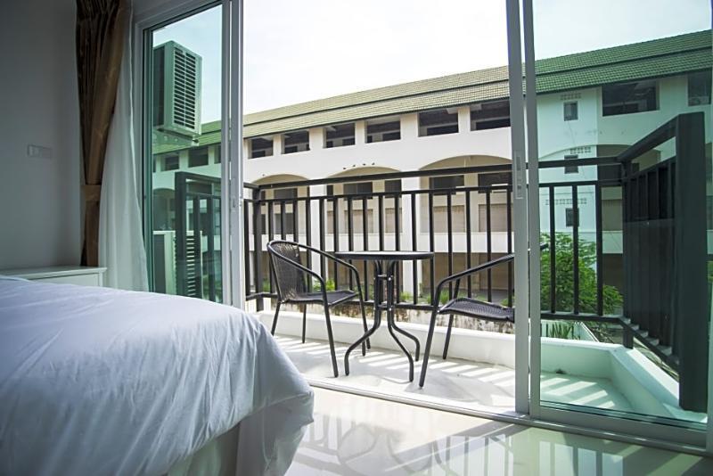 Maleewan Jomtien Hotel Bagian luar foto