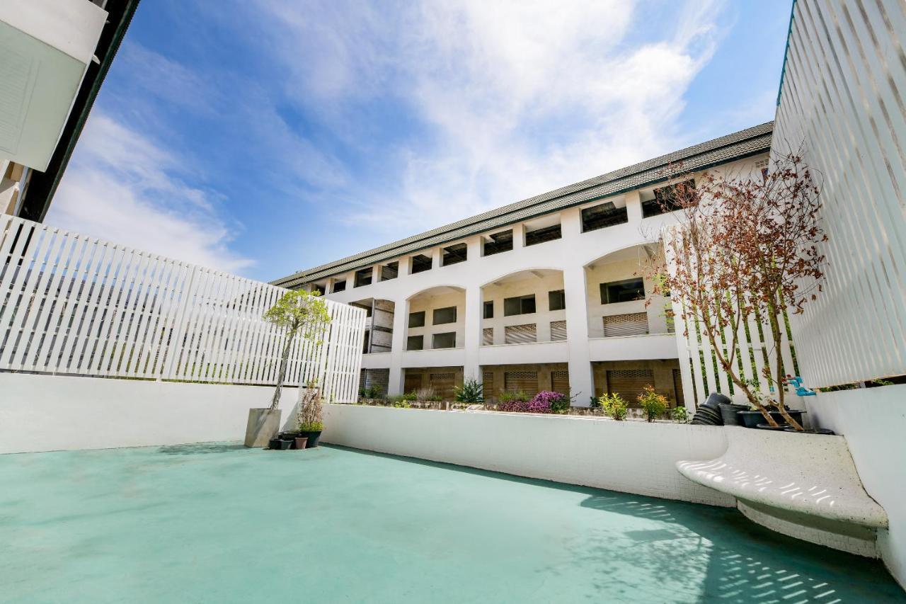 Maleewan Jomtien Hotel Bagian luar foto